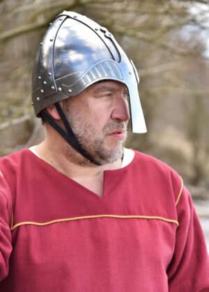 Casque Viking Spangenhelm Prêt au Combat (Acier 2 mm) : Authenticité et Robustesse