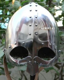 Casque viking à lunettes de combat