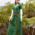Cotehardie robe médiévale Ava manches courtes verte