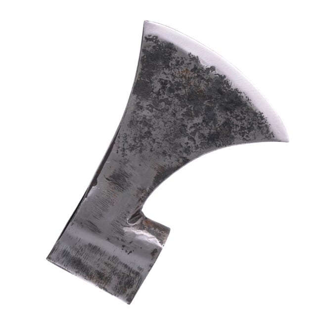 Fer de hache viking gravé aux loups pour vente. Disponible en