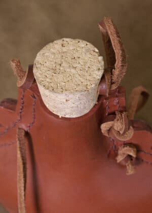 Gourde en acier avec housse en cuir – Image 3