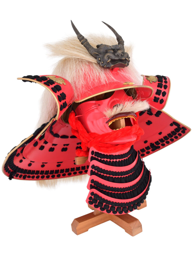 Kabuto Mempo Takeda Shingen Hanwei rouge avec masque et support bois