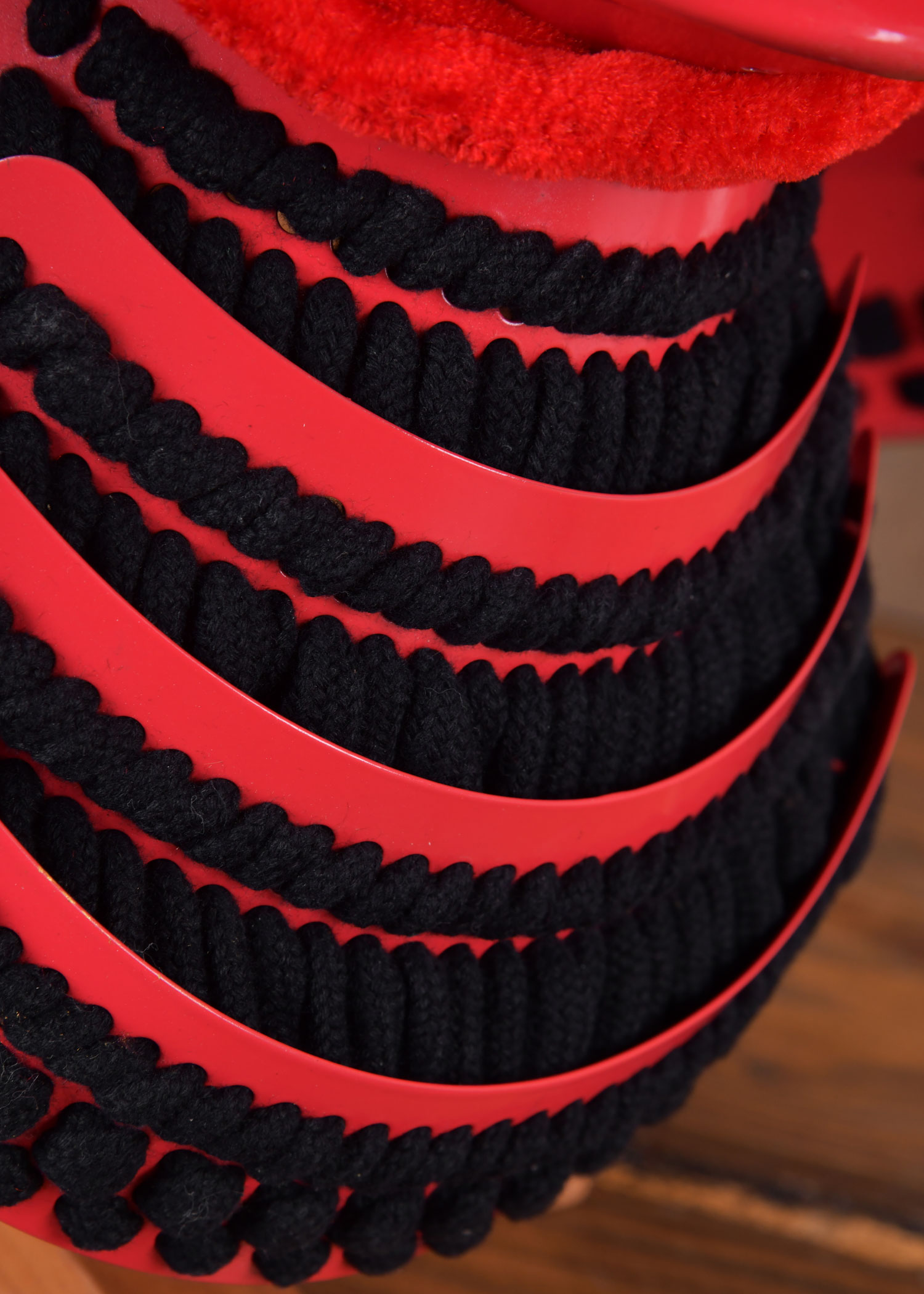 Kabuto Mempo Takeda Shingen 8 Lamelles et cordons noirs sous le masque mempo Takeda