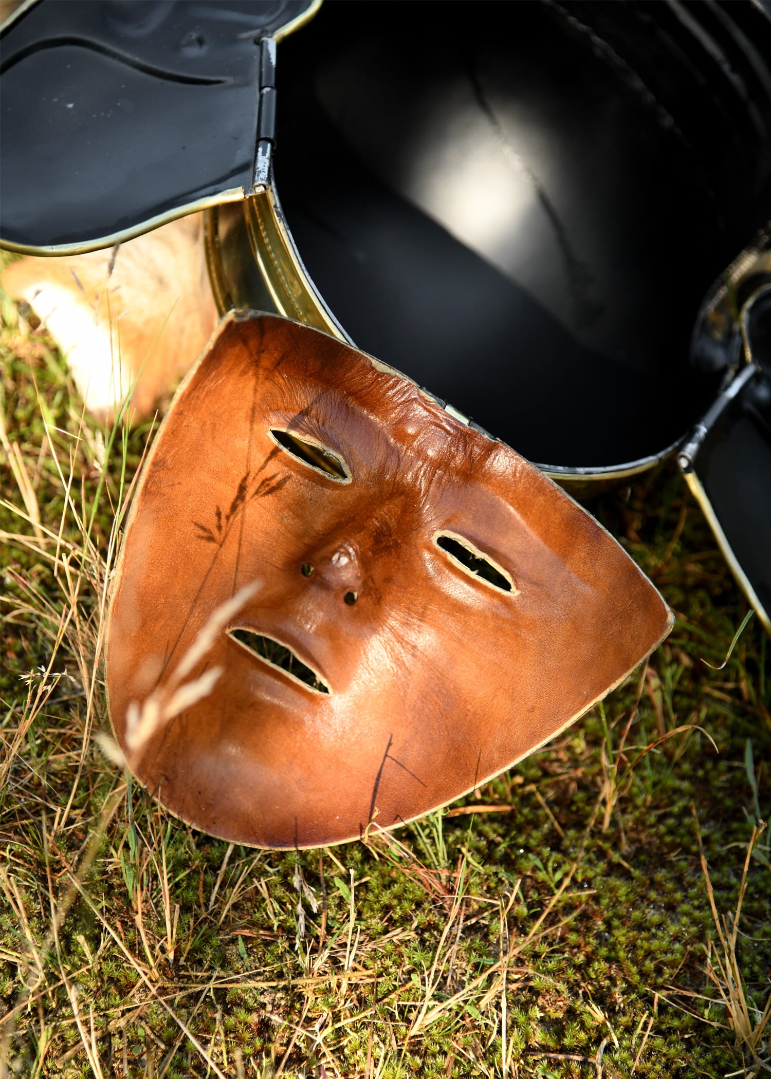 Casque Imperial Gaulois à visage 4 Casque Imperial Gaulois à visage – Image 4