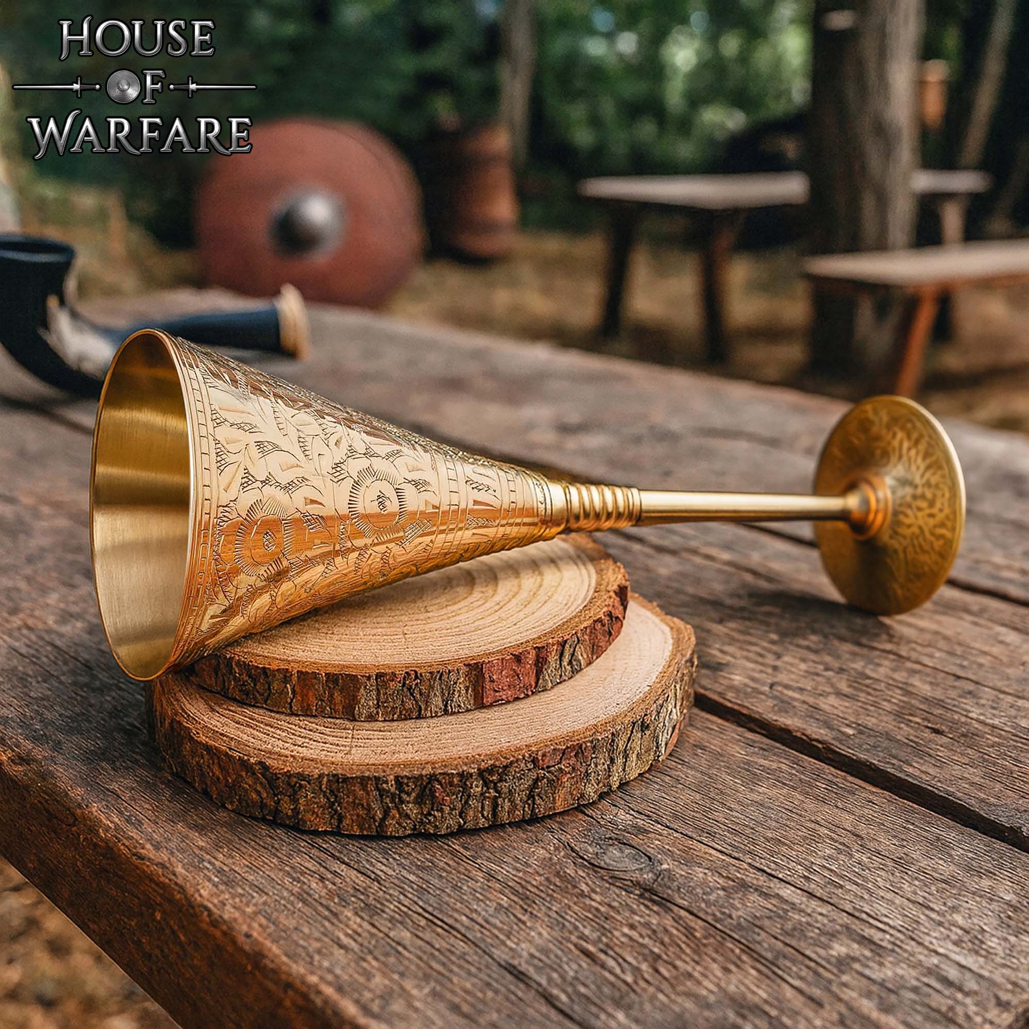 Gobelet Calice médiéval en Laiton Effilé 4 Gobelet Calice médiéval en Laiton Effilé – Image 4