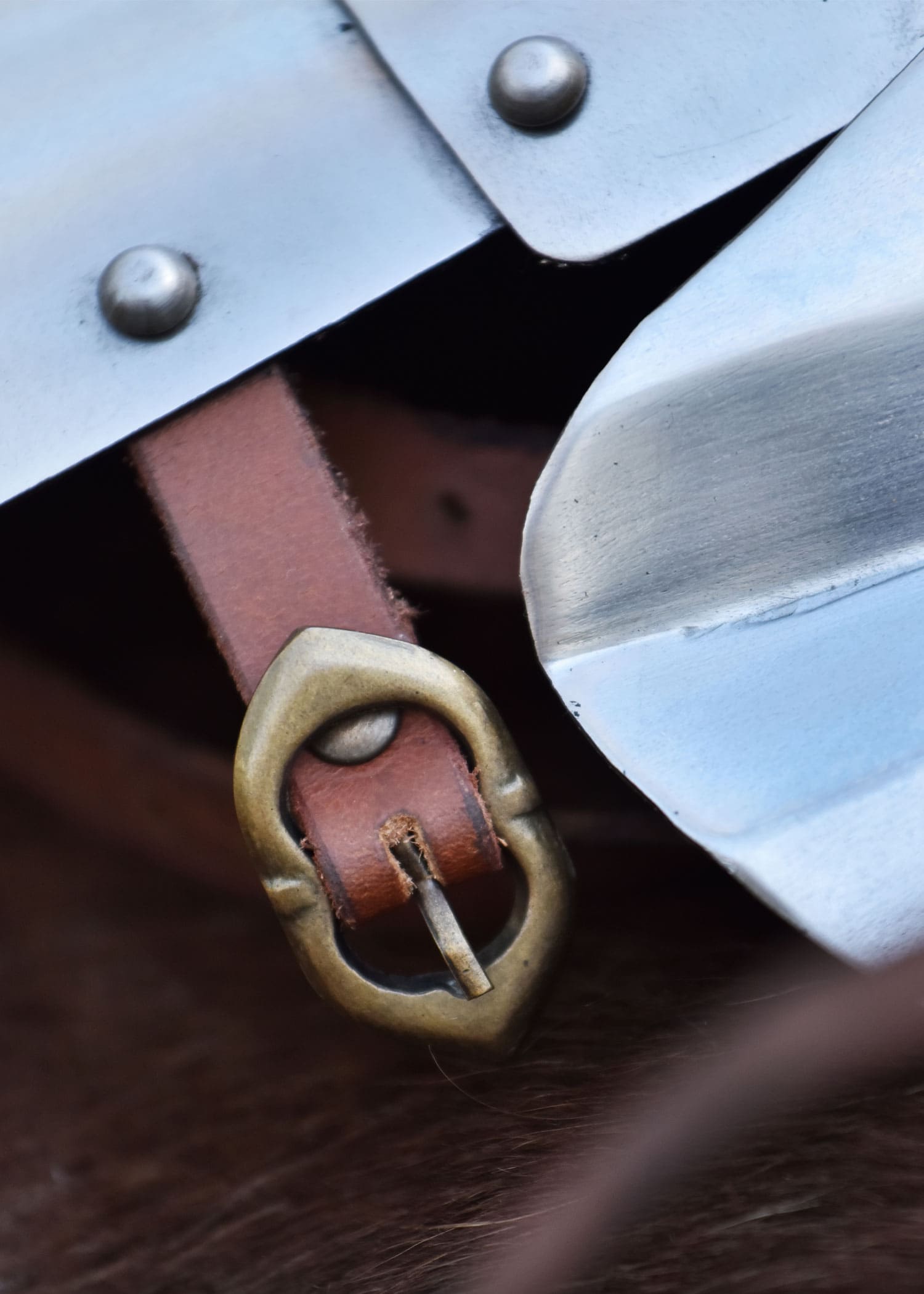 Genouillères médiévales du 15ème siècle en acier 1.3mm 2 Genouillères médiévales du 15ème siècle en acier 1.3mm – Image 2