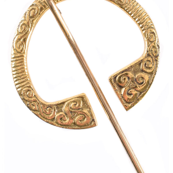 Fibule broche celtique en laiton décorée