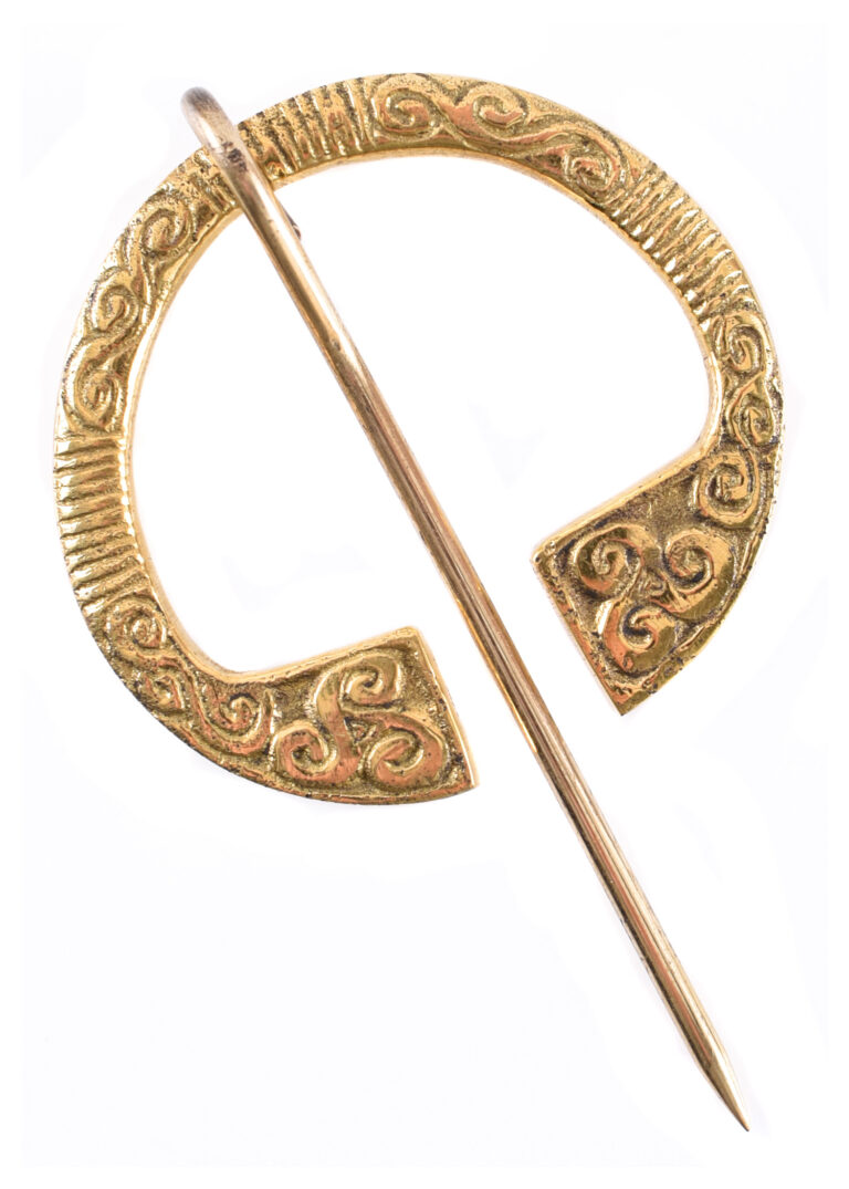 Fibule broche celtique en laiton décorée