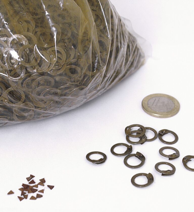 anneaux plats à riveter tête coin
