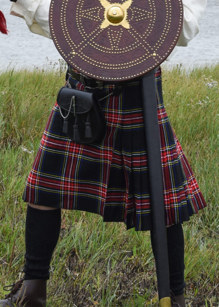 Kilt écossais 8 yards – Black Stewart