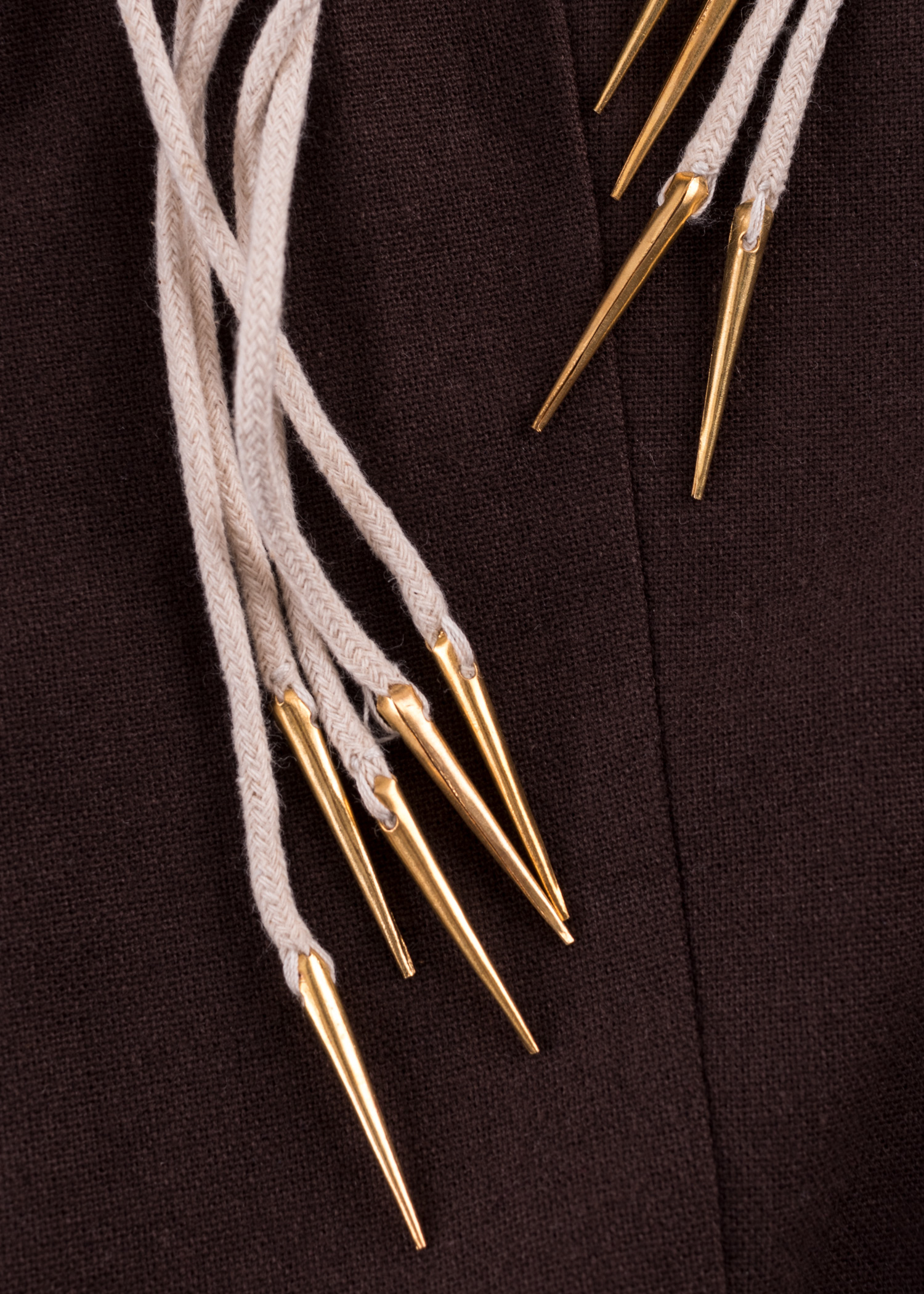 Lacets médiévaux tressés à ferrets – lot de 5 – vue 3