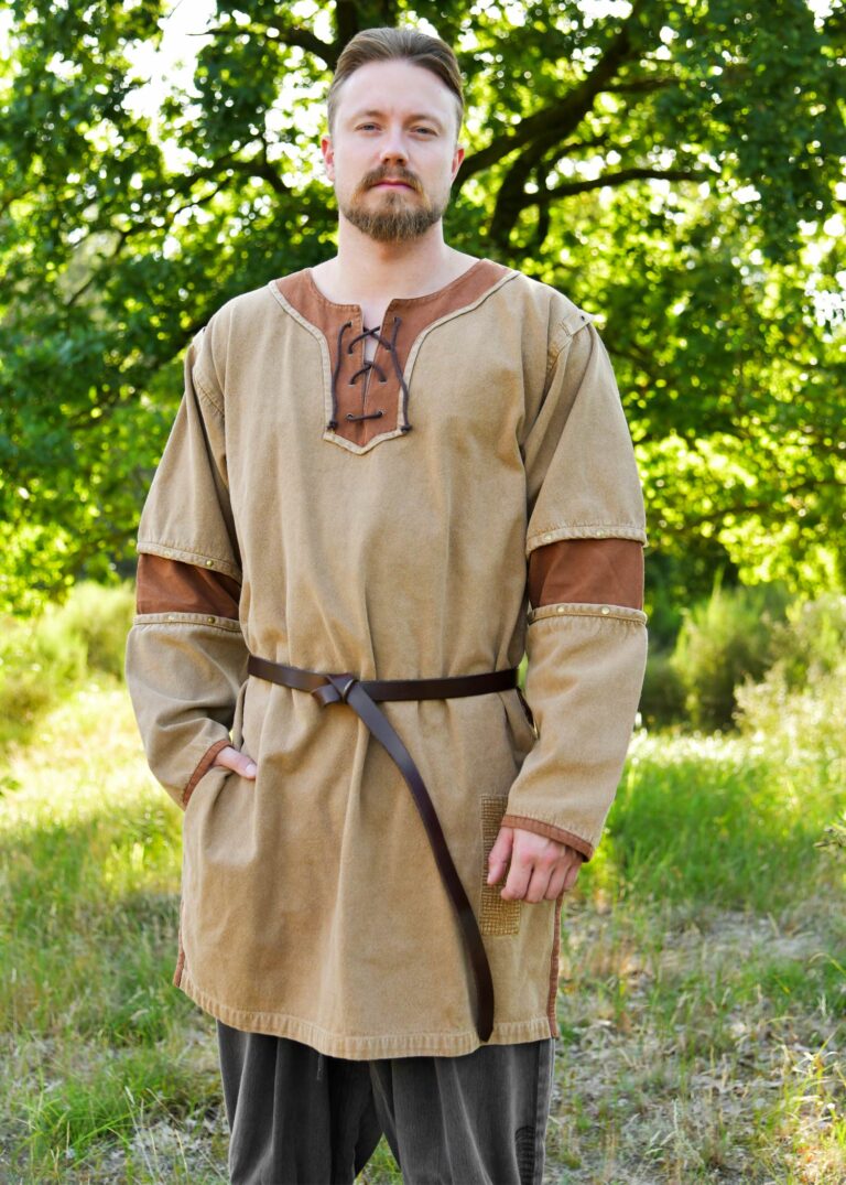 Tunique médiévale Sigval – beige-brun