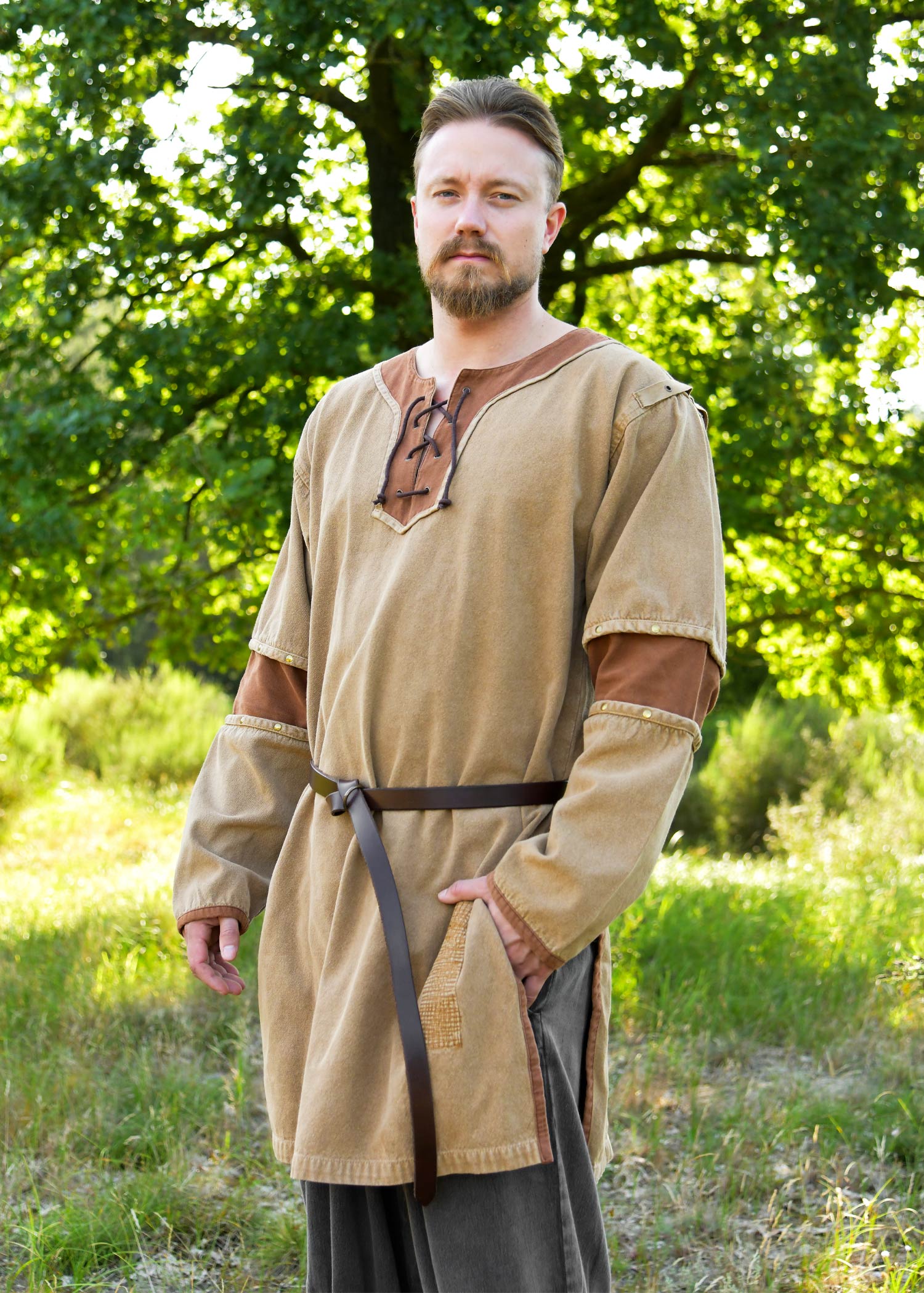 Tunique médiévale Sigval – beige-brun – Image 2