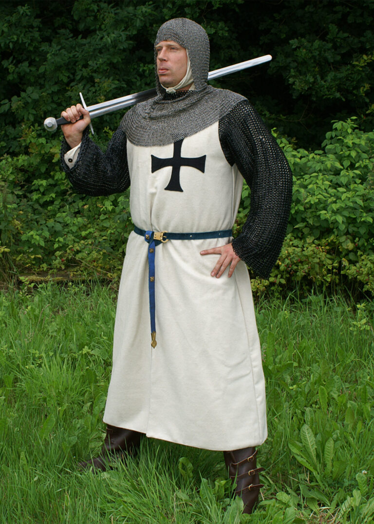 Tabard teutonique en laine doublée – blanc à croix noire