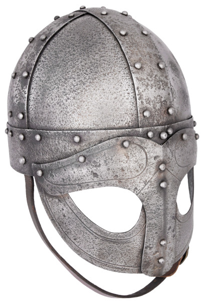 Casque viking à lunettes en acier 1,6 mm à finition antique, vue de trois quarts