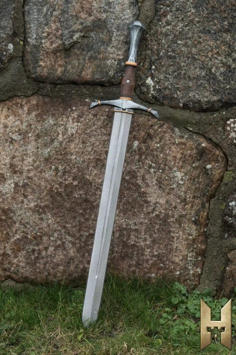 Épée bâtarde GN Stronghold Epic Armoury en mousse