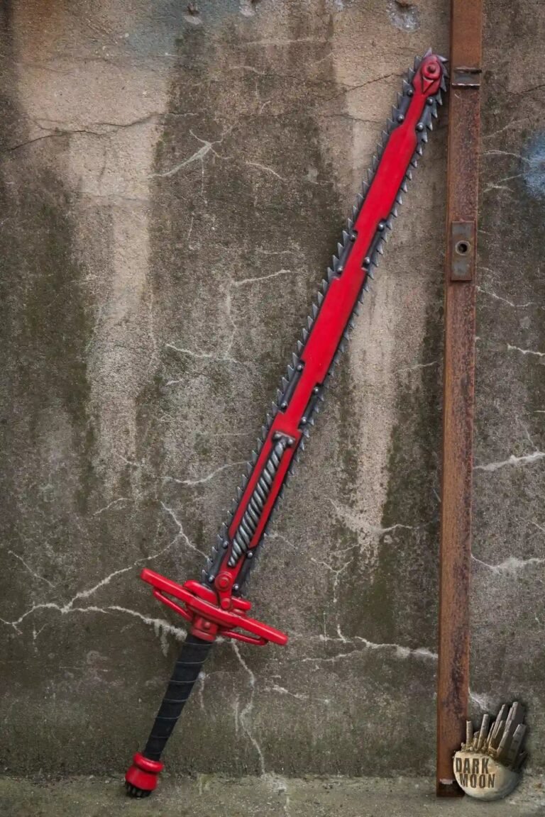 Épée tronçonneuse GN Long Chainsword Epic Armoury en mousse