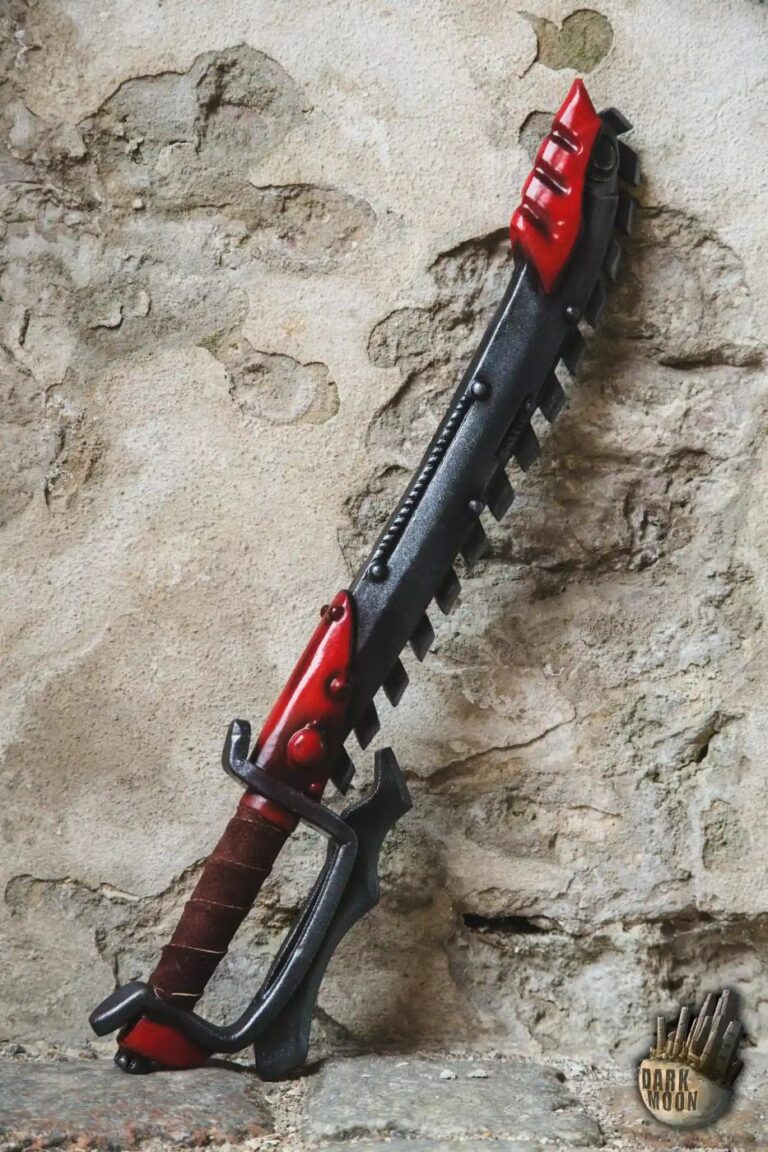 Épée tronçonneuse GN Ripper Chainsword Epic Armoury en mousse