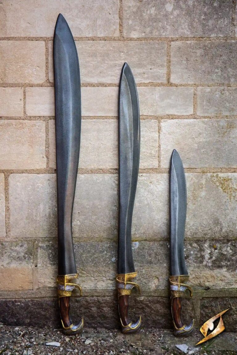 Falcata GN Epic Armoury en mousse