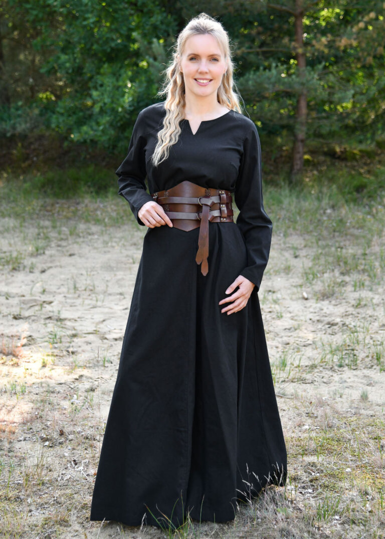 Robe légère Milla noire — présentation du vêtement