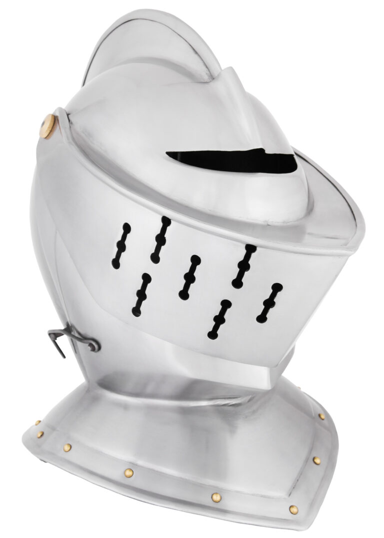 Casque fermé vers 1520 en acier, vue principale sur fond blanc