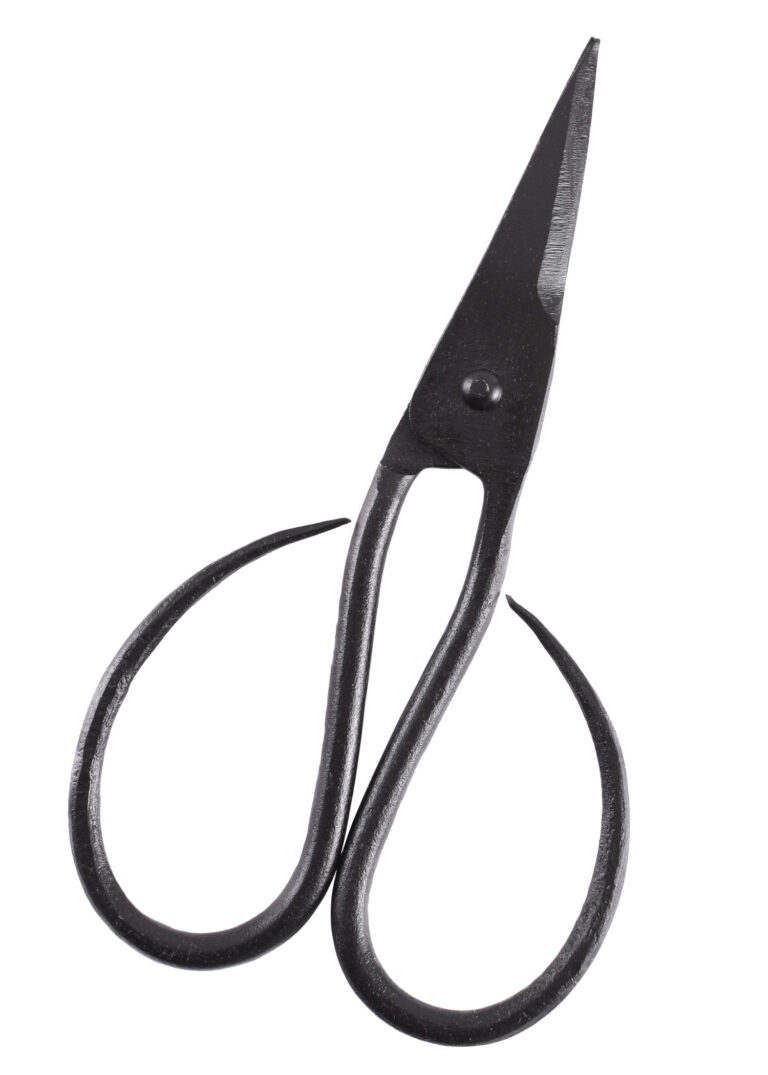 Ciseaux médiévaux forgés à pivot – 19 cm – photographie 1