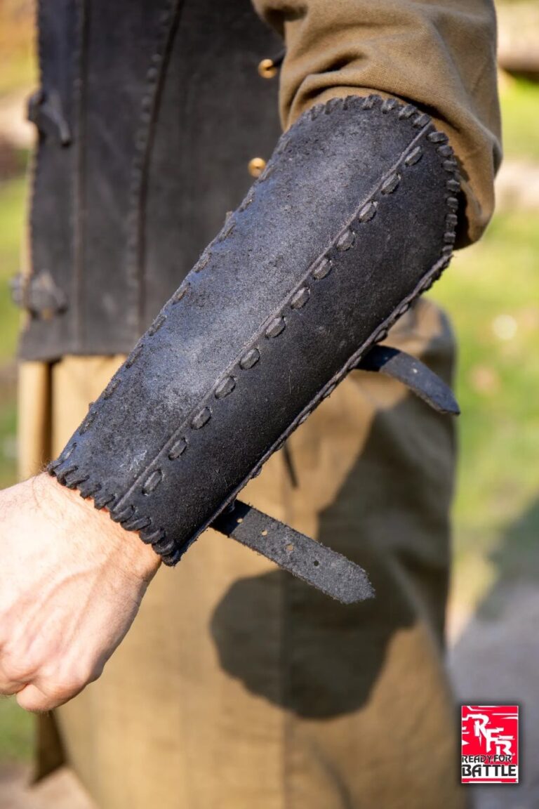 brassards RFB Veteran en daim Epic Armoury – coloris noir
