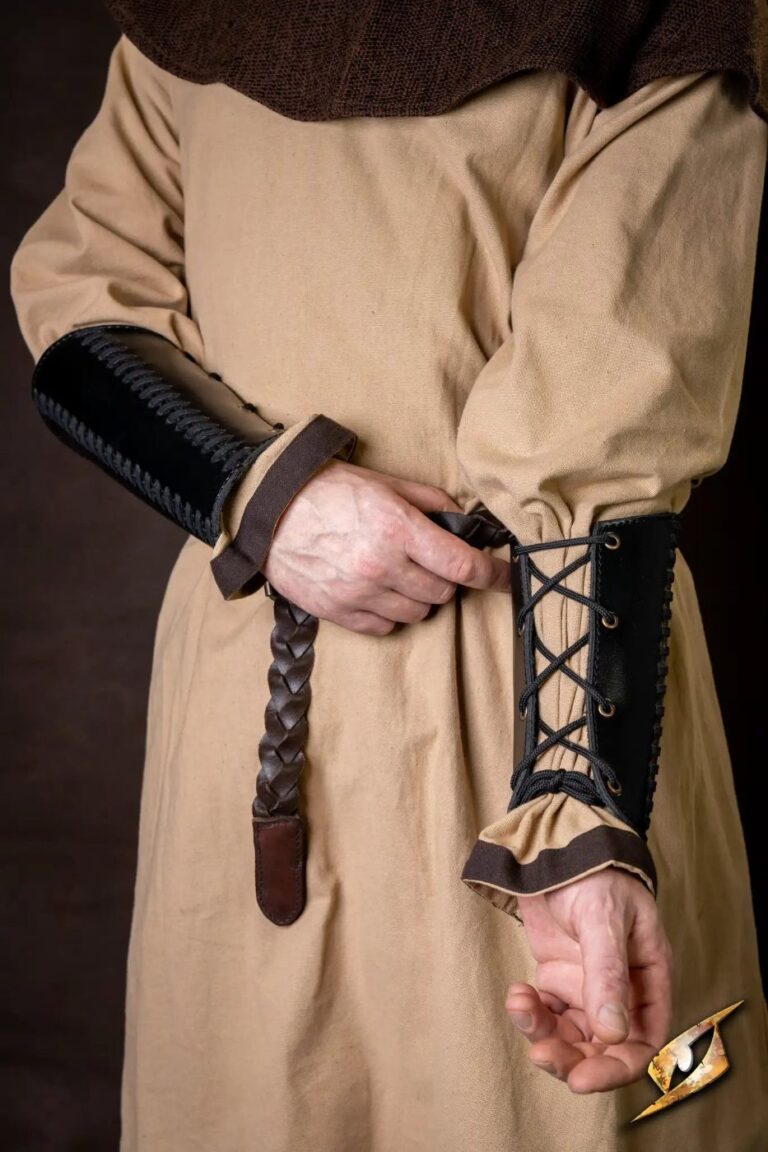 brassards Squire en simili cuir Epic Armoury – coloris noir